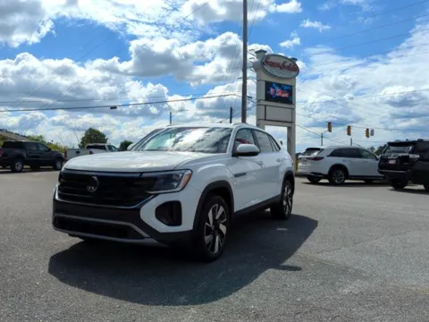 White 2024 Volkswagen Atlas Cross Sport SE 4Motion for sale in Pelham, AL