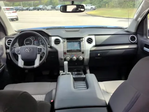 More photos of 2016 Toyota Tundra 4WD Truck SR5 at Susan Schein Automotive - Pelham, AL
