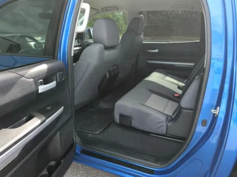 More photos of 2016 Toyota Tundra 4WD Truck SR5 at Susan Schein Automotive - Pelham, AL