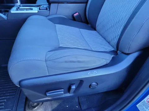 More photos of 2016 Toyota Tundra 4WD Truck SR5 at Susan Schein Automotive - Pelham, AL