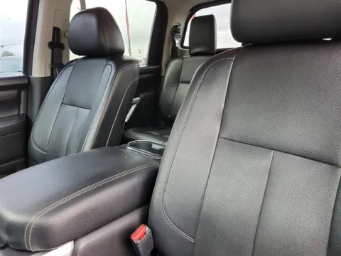 More photos of 2017 Nissan Titan XD SL at Susan Schein Automotive - Pelham, AL