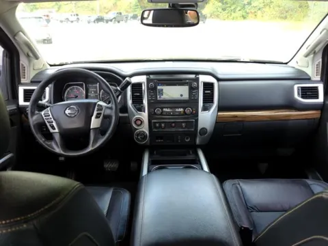 More photos of 2017 Nissan Titan XD SL at Susan Schein Automotive - Pelham, AL