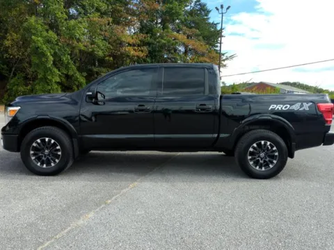 Photos of 2018 Nissan Titan PRO-4X for sale in Pelham, AL at Susan Schein Automotive - Pelham
