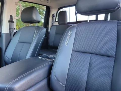 More photos of 2018 Nissan Titan PRO-4X at Susan Schein Automotive - Pelham, AL