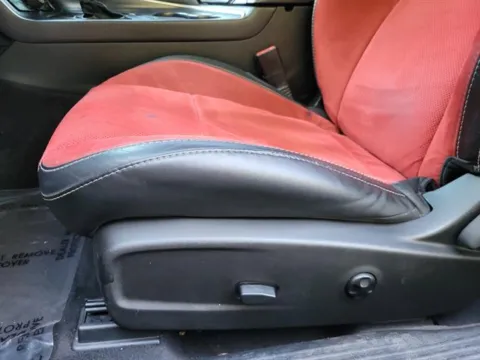 More photos of 2016 Dodge Challenger SRT 392 at Susan Schein Automotive - Pelham, AL