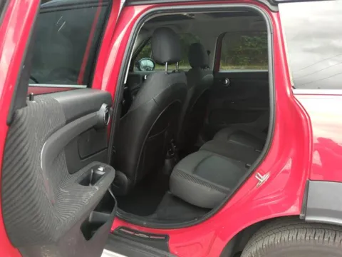 More photos of 2017 MINI Countryman Cooper S ALL4 at Susan Schein Automotive - Pelham, AL