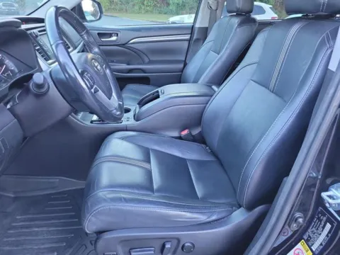 Another view of 2017 Toyota Highlander SE for sale in Pelham, AL at Susan Schein Automotive - Pelham