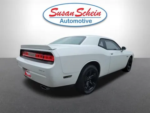 More photos of 2011 Dodge Challenger SE at Susan Schein Automotive - Pelham, AL