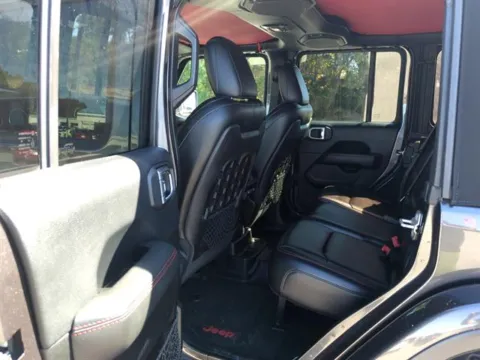 More photos of 2018 Jeep Wrangler Unlimited Rubicon at Susan Schein Automotive - Pelham, AL