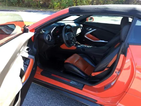 More photos of 2018 Chevrolet Camaro LT at Susan Schein Automotive - Pelham, AL