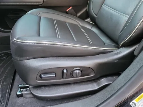 More photos of 2021 GMC Acadia Denali at Susan Schein Automotive - Pelham, AL