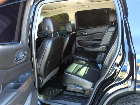 More photos of 2021 GMC Acadia Denali at Susan Schein Automotive - Pelham, AL