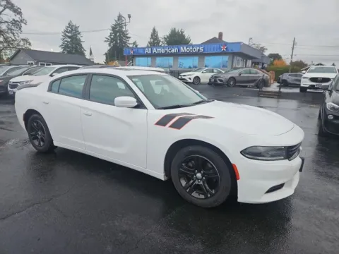 White 2019 Dodge Charger SXT Sedan 4D for sale in Tacoma, WA