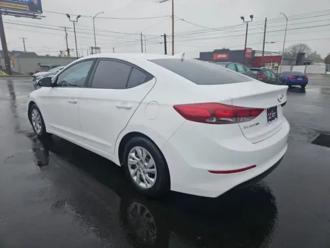 More photos of 2017 Hyundai Elantra SE Sedan 4D at All American Motors, WA