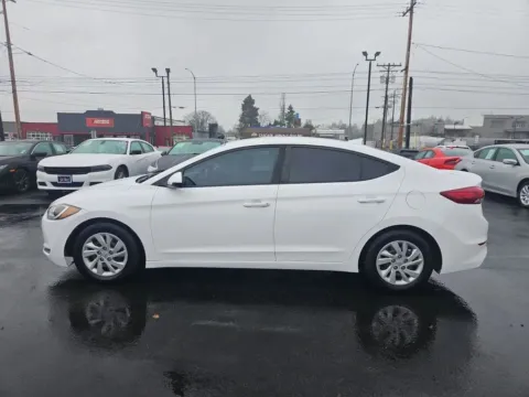 More photos of 2017 Hyundai Elantra SE Sedan 4D at All American Motors, WA