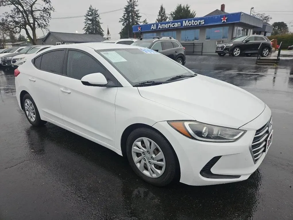 White 2017 Hyundai Elantra SE Sedan 4D for sale in Tacoma, WA