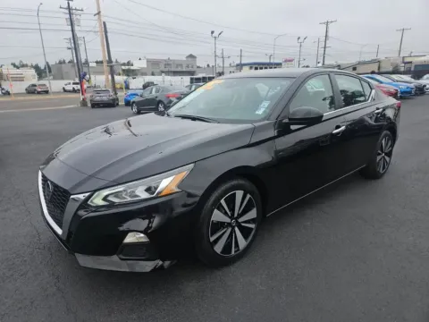 Another view of 2022 Nissan Altima 2.5 SV Sedan 4D for sale in Tacoma, WA at All American Motors