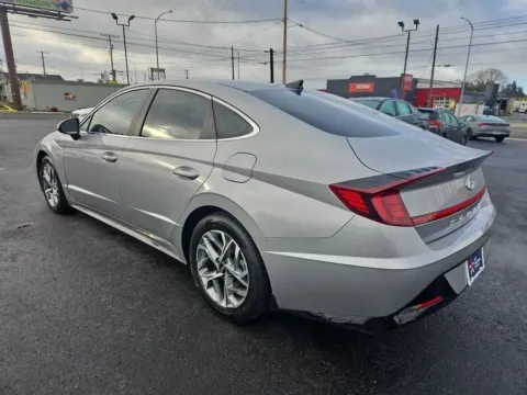 More photos of 2023 Hyundai Sonata SEL Sedan 4D at All American Motors, WA