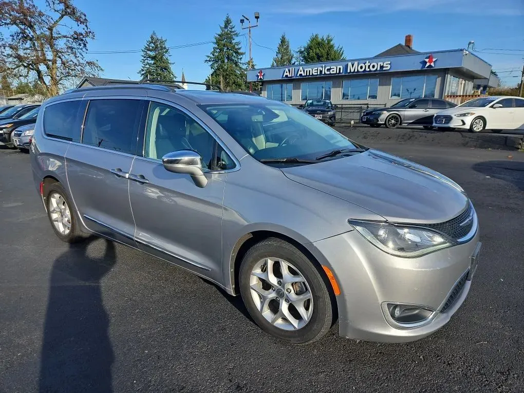 2020 Chrysler Pacifica Limited Minivan 4D for sale in Tacoma, WA
