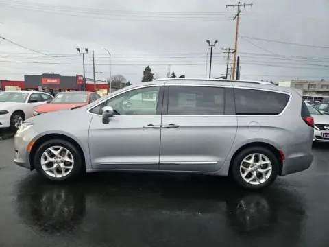 More photos of 2020 Chrysler Pacifica Limited Minivan 4D at All American Motors, WA