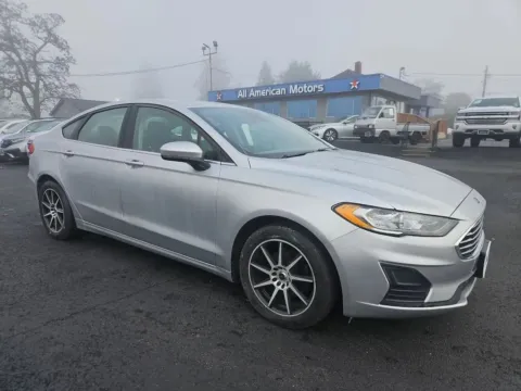 Silver 2019 Ford Fusion SE Hybrid Sedan 4D for sale in Tacoma, WA