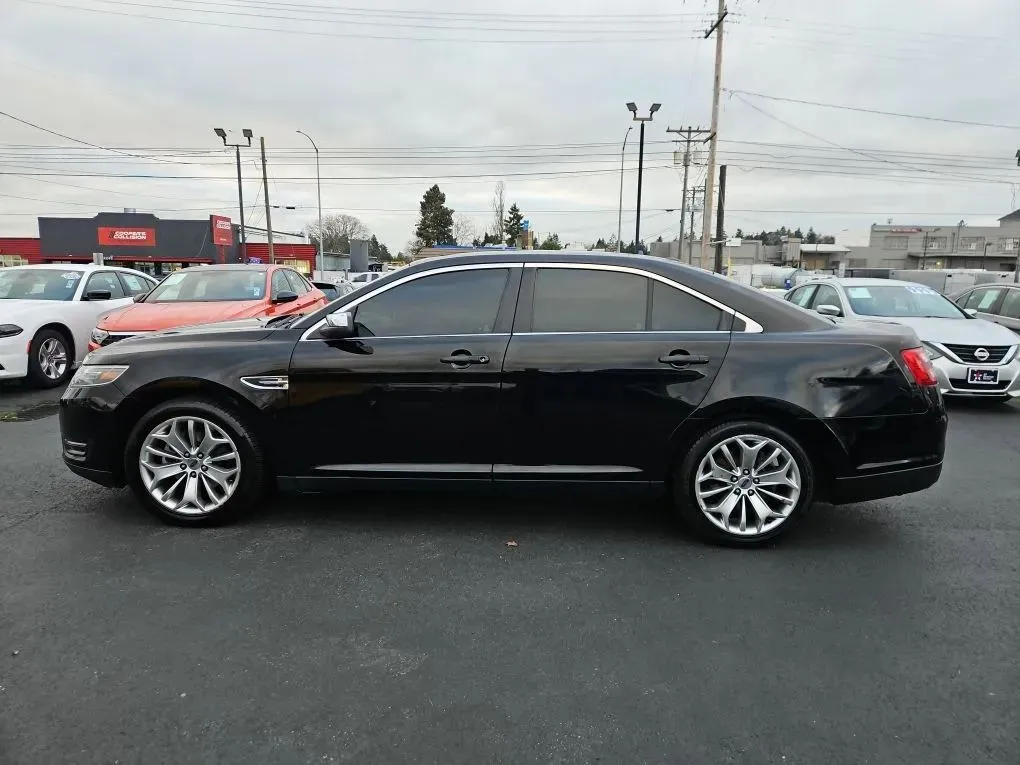 2019 Ford Taurus Limited - Photo 6