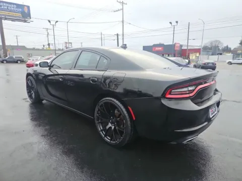 More photos of 2017 Dodge Charger SXT Sedan 4D at All American Motors, WA