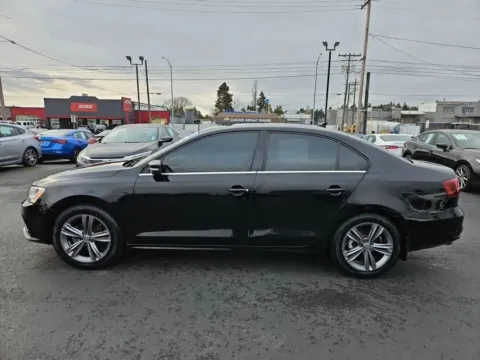 More photos of 2016 Volkswagen Jetta 1.4T SE Sedan 4D at All American Motors, WA