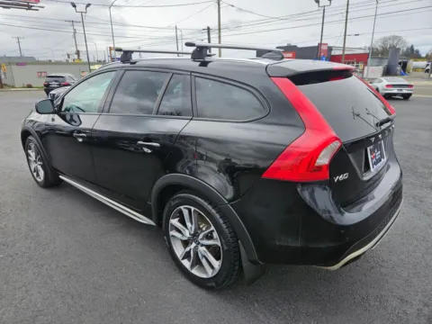 More photos of 2018 Volvo V60 T5 Cross Country Wagon 4D at All American Motors, WA