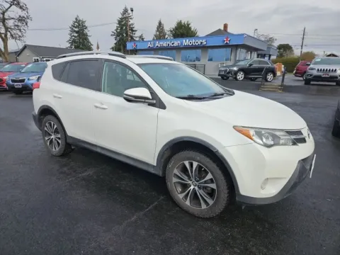 White 2015 Toyota RAV4 Limited Sport Utility 4D for sale in Tacoma, WA