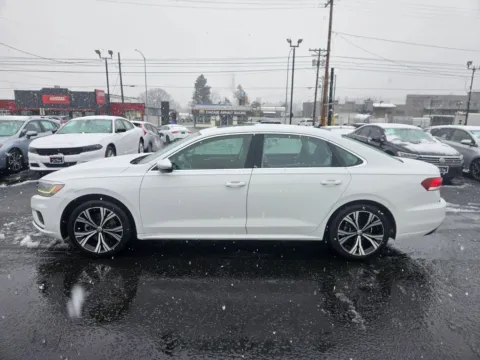 More photos of 2022 Volkswagen Passat SE Sedan 4D at All American Motors, WA