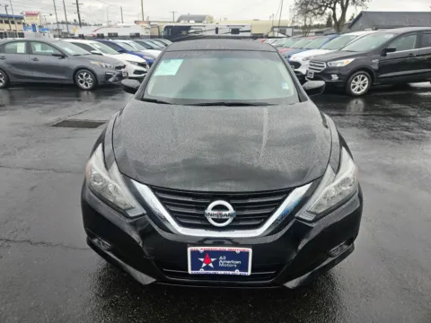 Photos of 2018 Nissan Altima 2.5 SR Sedan 4D for sale in Tacoma, WA at All American Motors