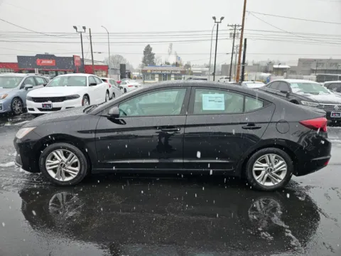 More photos of 2020 Hyundai Elantra SEL Sedan 4D at All American Motors, WA