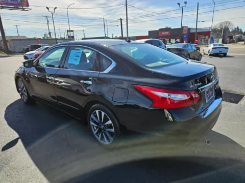 More photos of 2016 Nissan Altima 2.5 SL Sedan 4D at All American Motors, WA