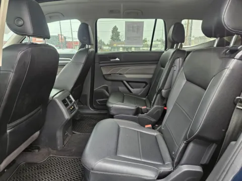 More photos of 2021 Volkswagen Atlas SE R-Line 4Motion w/Tech Pkg (2021.5) Sport Utility 4D at All American Motors, WA