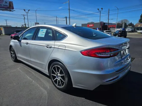 More photos of 2019 Ford Fusion SE Hybrid Sedan 4D at All American Motors, WA