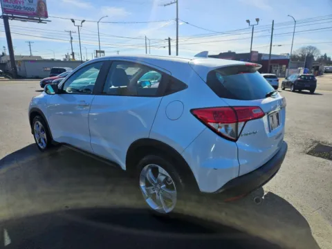 More photos of 2020 Honda HR-V LX Sport Utility 4D at All American Motors, WA