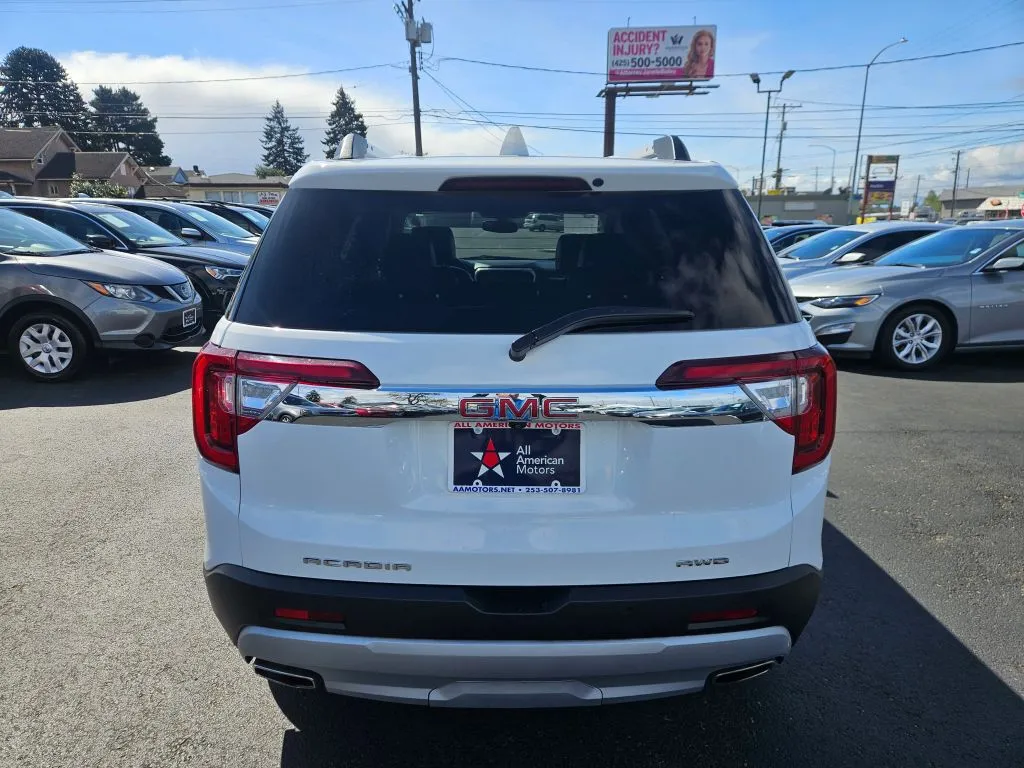 GMC Acadia photo 8