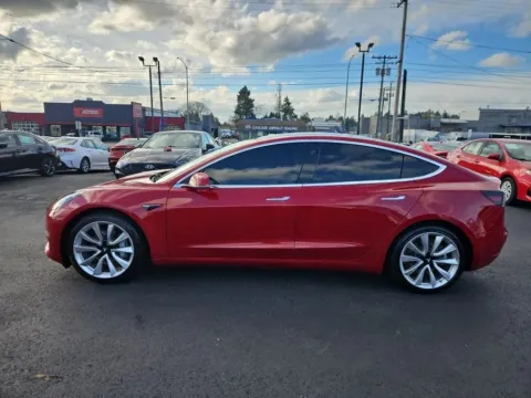 More photos of 2018 Tesla Model 3 Long Range Sedan 4D at All American Motors, WA