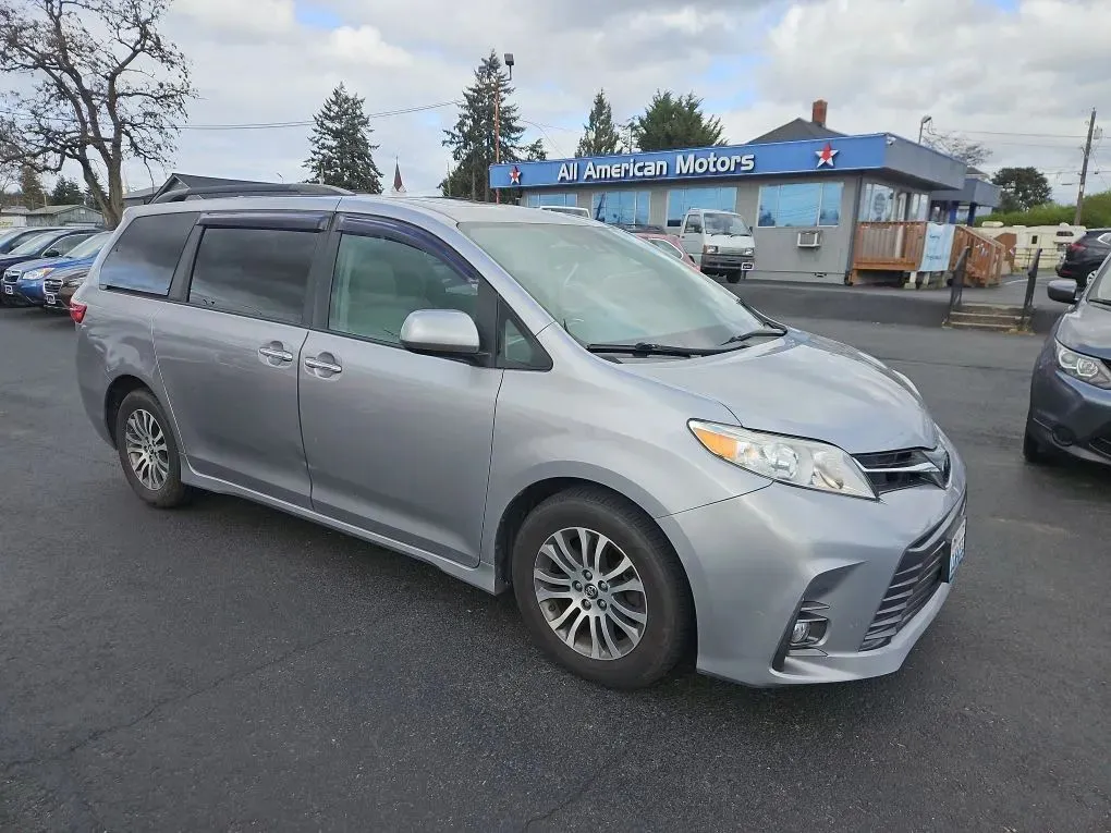2018 Toyota Sienna XLE Minivan 4D for sale in Tacoma, WA