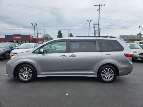 More photos of 2018 Toyota Sienna XLE Minivan 4D at All American Motors, WA