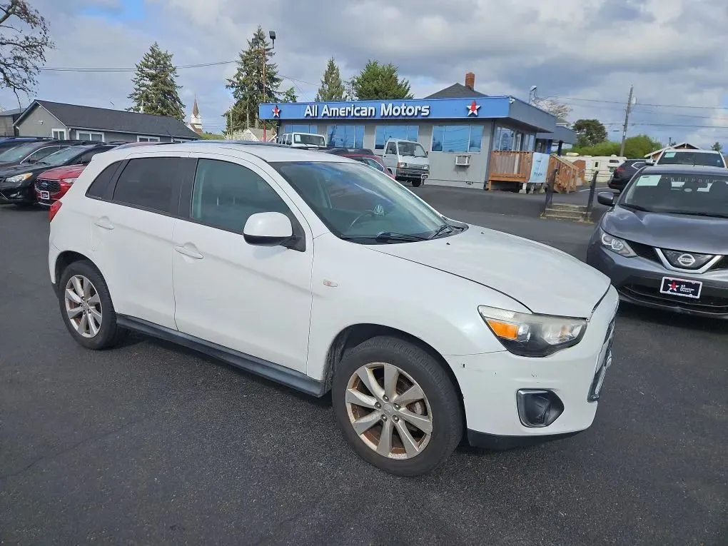 2015 Mitsubishi Outlander Sport ES Sport Utility 4D