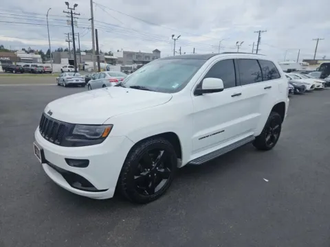 Another view of 2015 Jeep Grand Cherokee High Altitude Sport Utility 4D for sale in Tacoma, WA at All American Motors
