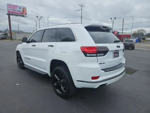 More photos of 2015 Jeep Grand Cherokee High Altitude Sport Utility 4D at All American Motors, WA