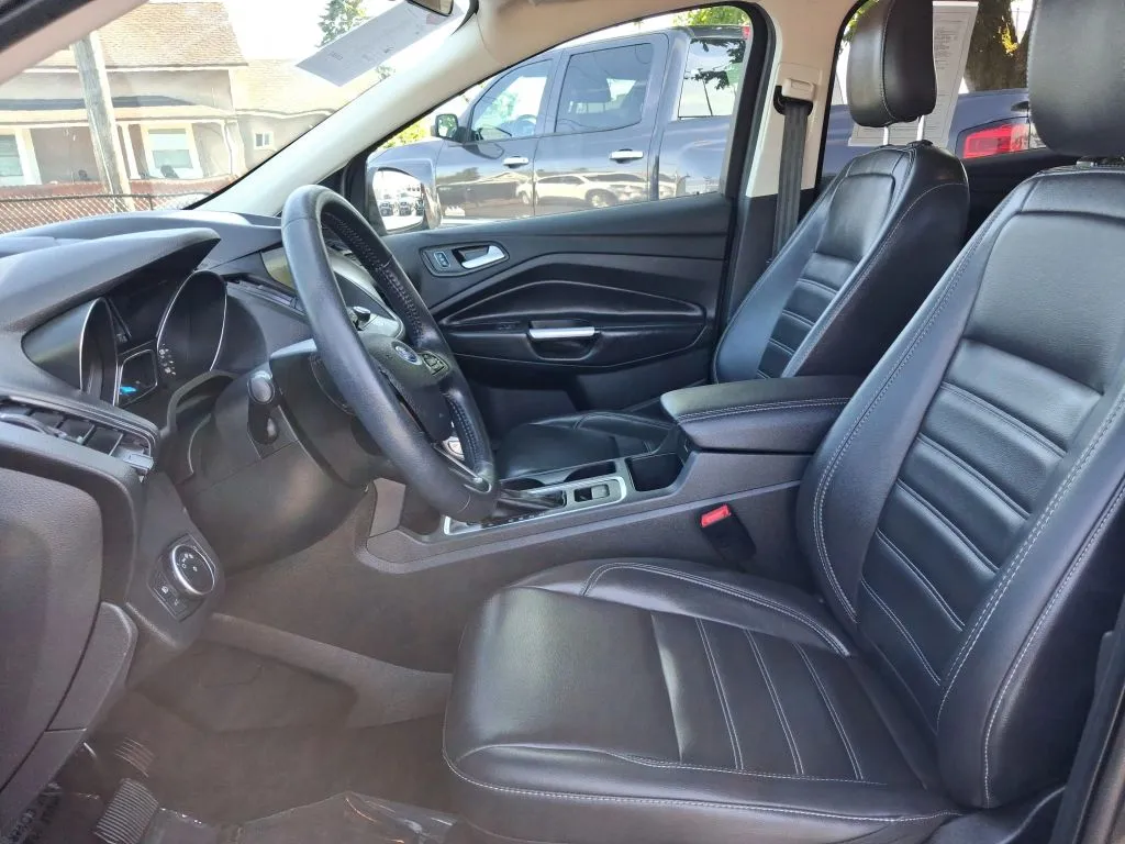 Ford Escape photo 19
