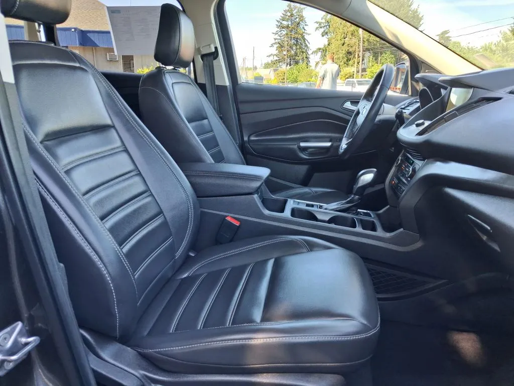Ford Escape photo 22