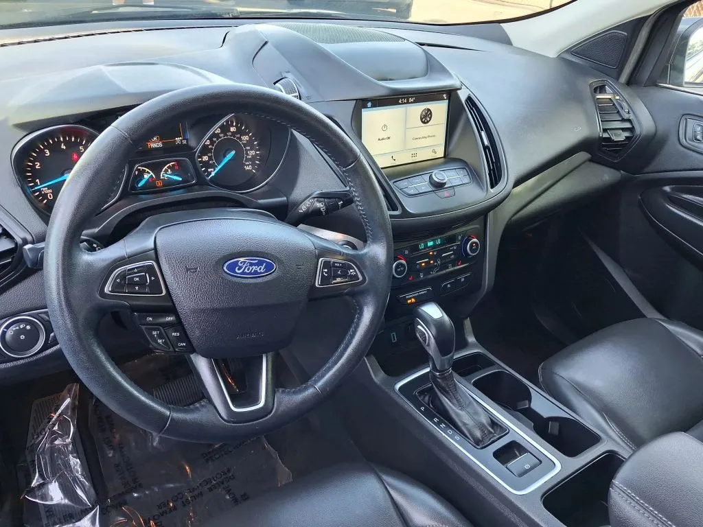 Ford Escape photo 18