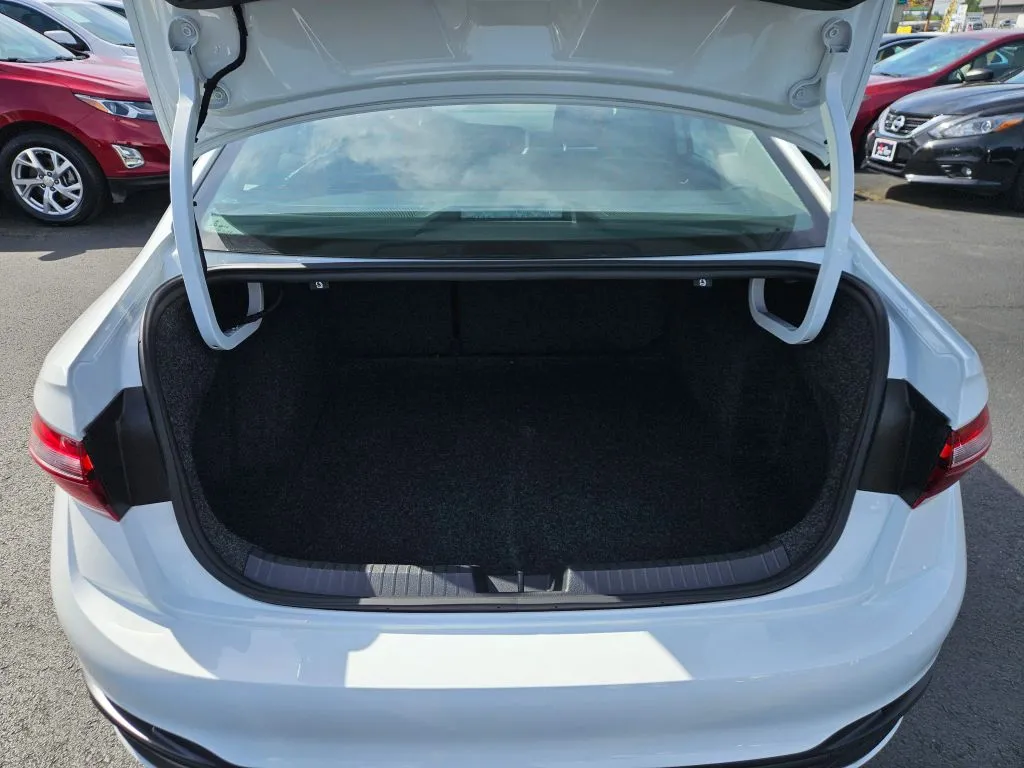 Volkswagen Jetta photo 9