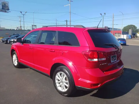 More photos of 2017 Dodge Journey SXT Sport Utility 4D at All American Motors, WA