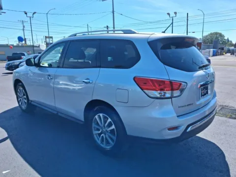 More photos of 2016 Nissan Pathfinder S Sport Utility 4D at All American Motors, WA